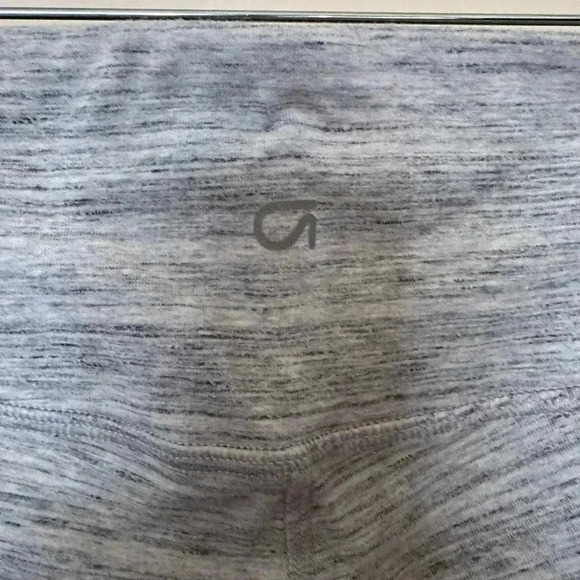 Never Worn Grey GAP Fit Leggings with Criss Cross at Ankles - Picture 4 of 6